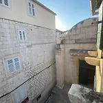 Vendégház Base Split